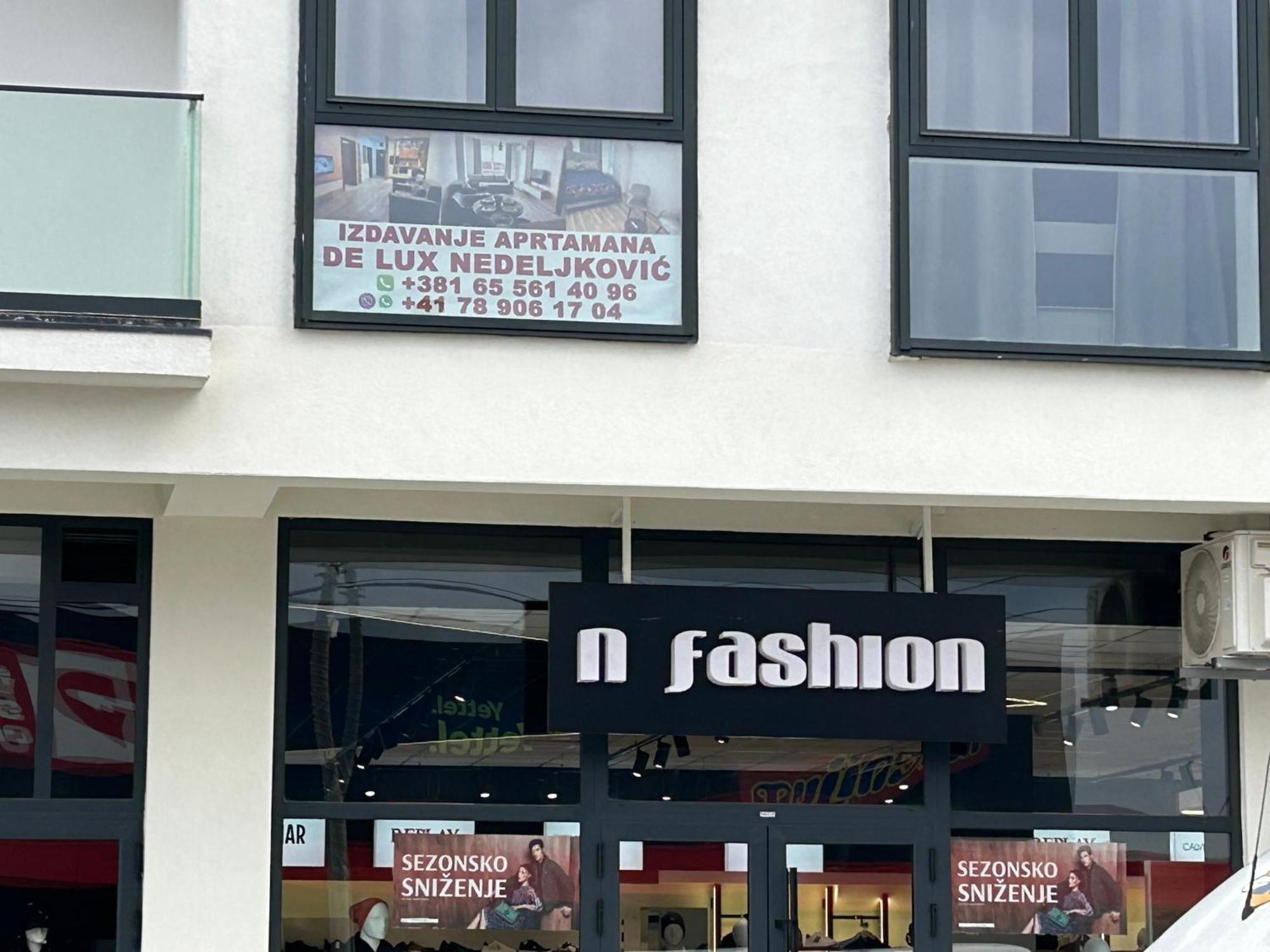 Aparthotel De Lux Nedeljkovic Jagodina Esterno foto