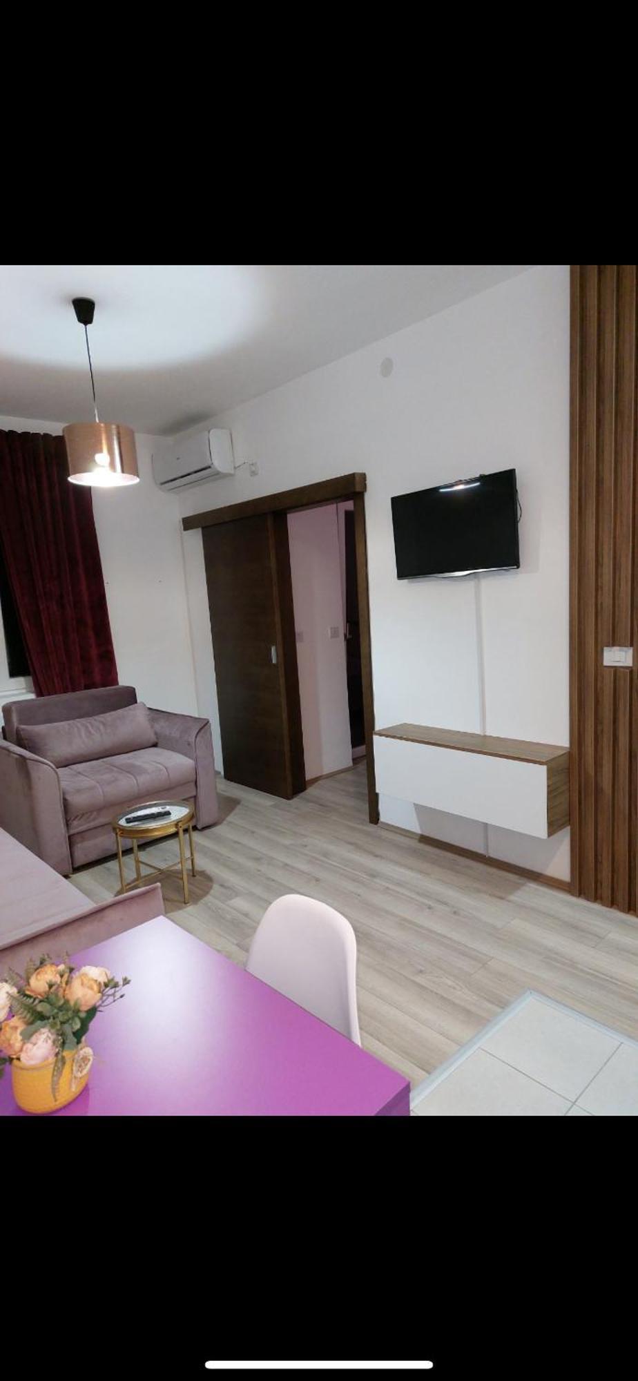 Aparthotel De Lux Nedeljkovic Jagodina Esterno foto