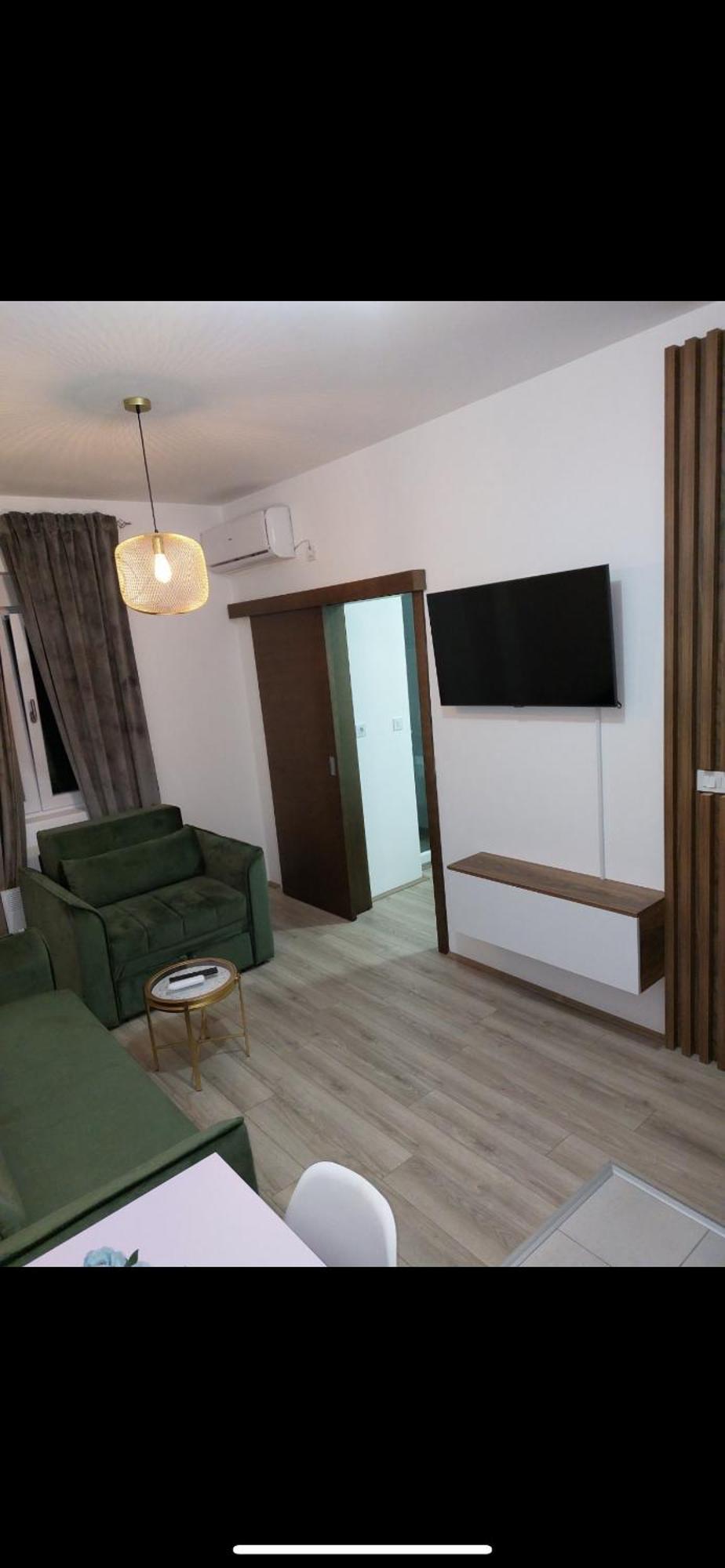 Aparthotel De Lux Nedeljkovic Jagodina Esterno foto