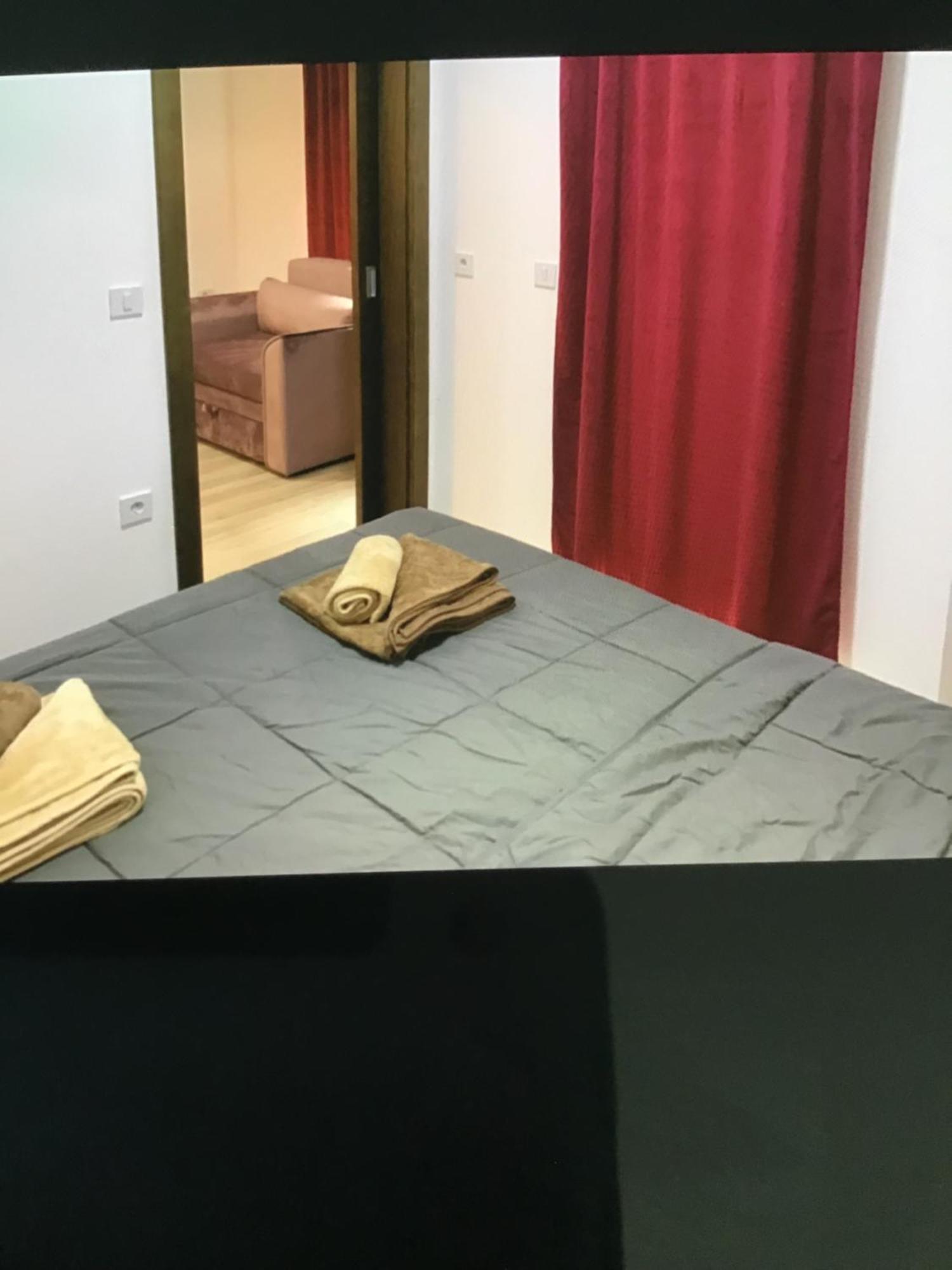 Aparthotel De Lux Nedeljkovic Jagodina Esterno foto