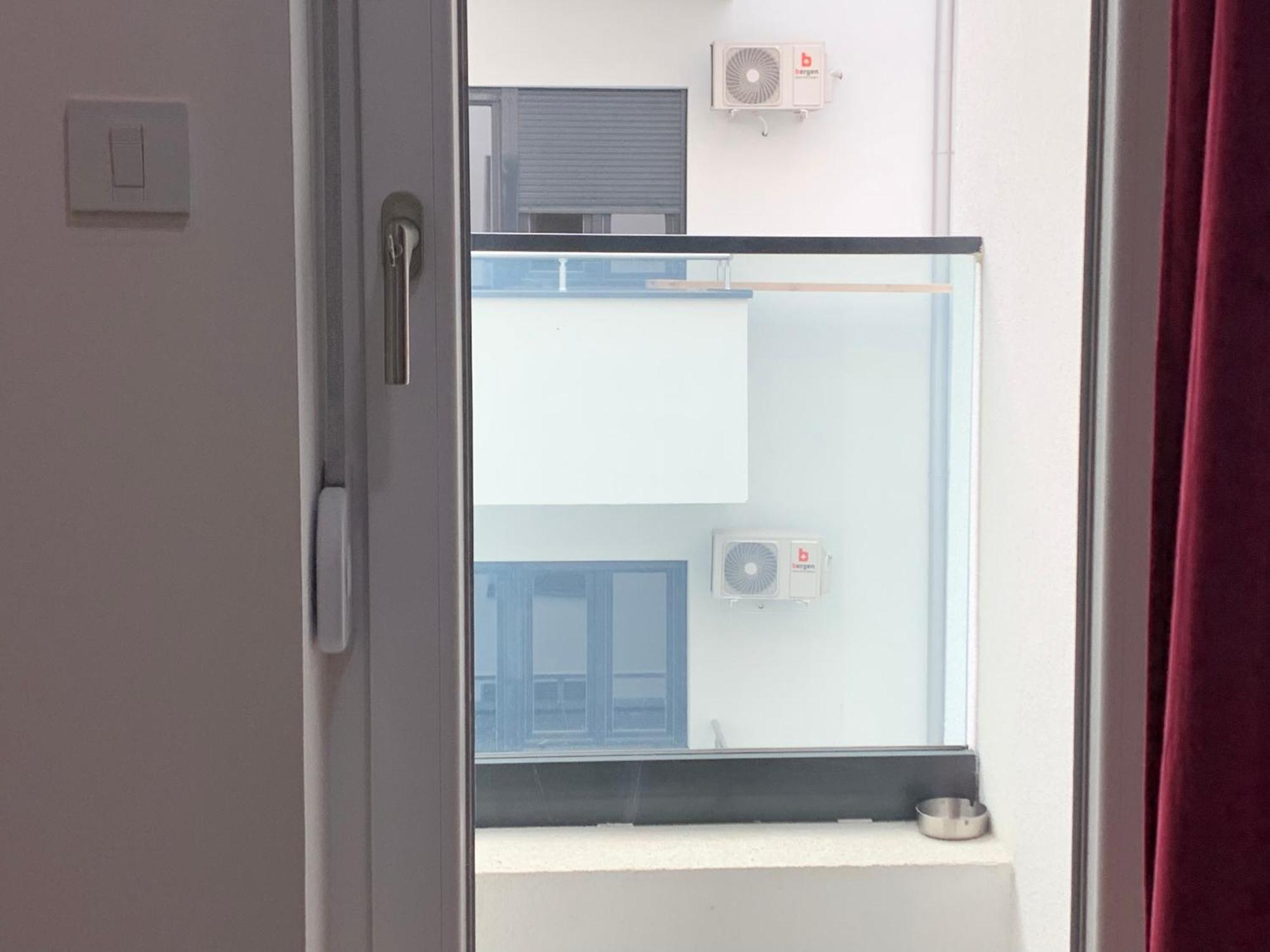 Aparthotel De Lux Nedeljkovic Jagodina Esterno foto
